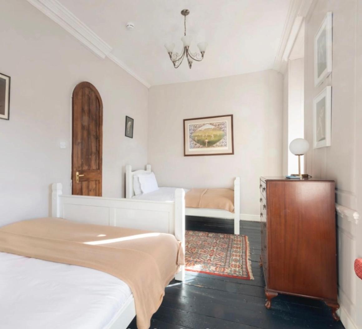 Bed and Breakfast Bowlish House Шептон-Маллет Екстер'єр фото